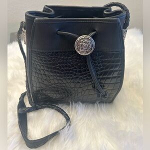 Valerie Stevens Vintage Black Leather Croc-Embossed Crossbody Bag. U